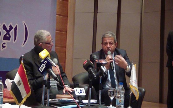   مصر اليوم - مستشار رئيس الجمهورية للشؤون الدُّستوريَّة يلتقي الشَّباب في نادي الجزيرة