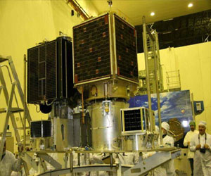   مصر اليوم - دقائق وينطلق قمر الاتصالات المصري  إيجيبت سات 