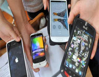 مصر اليوم - الإمارات أول دولة في العالم تُطبِّق آي بي أم موبايل