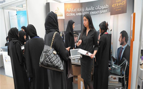   مصر اليوم - تفاعل طلابي متزايد على مدى 3 أيام في المعرض السنوي للوظائف