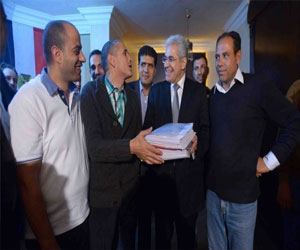 مصر اليوم - حملة صباحي تُعلن الانتهاء من جمع ألف توكيل في بورسعيد الخميس