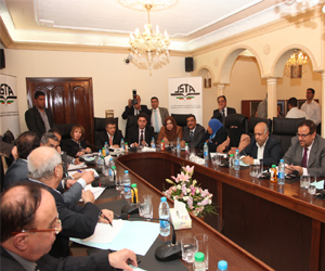   مصر اليوم - المسلماني يدعو الى تشكيل لجنة لحل مشكلة النقل السياحي