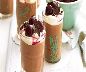   مصر اليوم - موس الشوكولاتة بالكريز