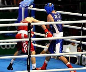 مصر اليوم - تأهل الجزائري لعمش للدور 16 في بطولة العالم للملاكمة