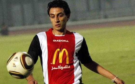   مصر اليوم - الأهلي المصريّ يسعى إلى حسم صفقة التعاقد مع أيمن حفني