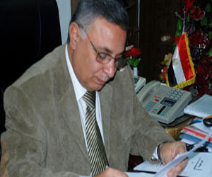   مصر اليوم - محافظ سوهاج يستعرض مشروعات الصّندوق الاجتماعيّ