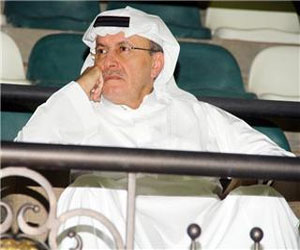   مصر اليوم - الأمير خالد يلهب حماس لاعبي أهلي جدة قبل ديربي الكأس