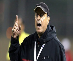   مصر اليوم - حكيم شاكر يستدعي الحرس القديم للعراق في آسيا 2015