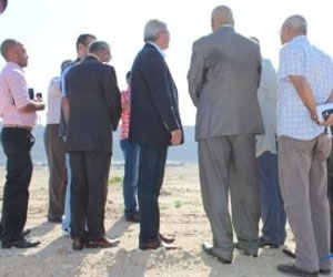   مصر اليوم - بيع الأرض المخصّصة للإستاد الرياضيّ في الغردقة