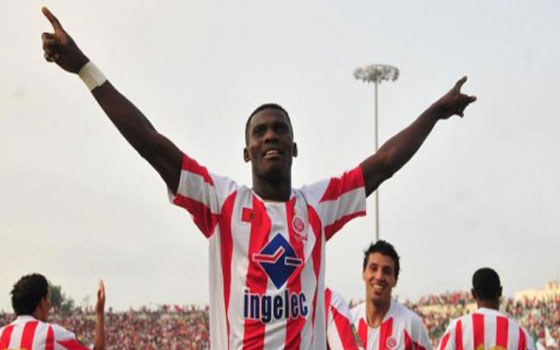   مصر اليوم - الوداد البيضاوي يفوز على الرِّيف الحسيمي بهدفين للكونغولي أونداما دون رد