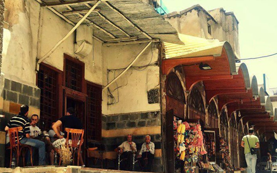   مصر اليوم - الدمشقيّون يتحدّون الأوضاع الأمنيّة ويمارسون الحياة