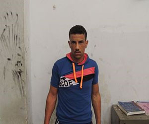   مصر اليوم - توقيف شخص وفي حوزتة سلاح ناري في بورسعيد