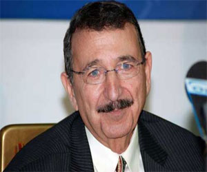   مصر اليوم - مستشفى 57357 تكرّم العالم المصري مصطفى السيد