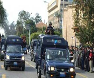   مصر اليوم - أجهزة الأمن تُصيب شخصًا خلال مُطاردته في بورسعيد