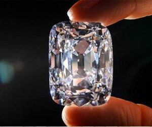   مصر اليوم - أميركي يعثر على ماسة تزن أكثر من 6 قيراطات في متنزه بولاية أركنساس