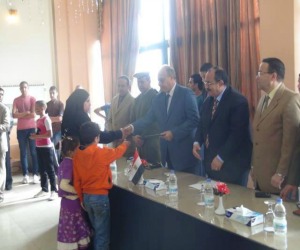   مصر اليوم - الملتقى الخليجي للسياحة يكرم أسر قتلى الجيش والشرطة