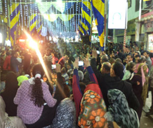   مصر اليوم - بورسعيد تحتفل بـشم النسيم على أنغام السمسميّة وحرق اللمبي