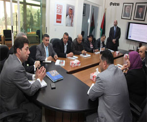   مصر اليوم - السّياحة النّيابيّة الأردنيّة تبحث تطوير التاكسي