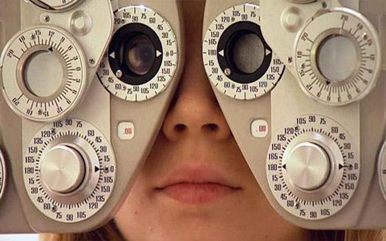   مصر اليوم - العدسات اللاصقة اللّيليّة الحلّ الأمثل لقصر النّظر وخصوصًا مع الرّياضيّين