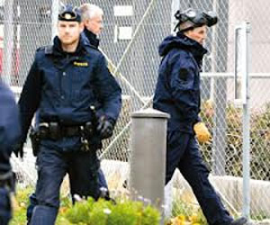   مصر اليوم - اعتقال خمسة أشخاص بعد سقوط قتيلين وسط السويد