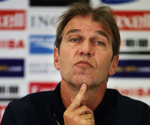   مصر اليوم - الهولندي بيم فيربيك يبلغ الاتحاد المغربي برحيله