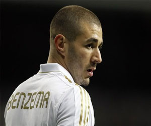   مصر اليوم - ريال مدريد مستعد لبيع بن زيما لتمول صفقة لويس سواريز