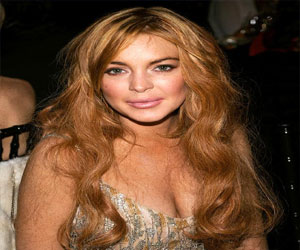   مصر اليوم - مطربة البوب ليندسي لوهان تعود لعشقها بعد شفائها من الكحوليات