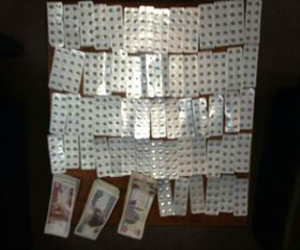   مصر اليوم - توقيف سيّدة أثناء ترويجها أقراصًا مُخدّرة في بورسعيد