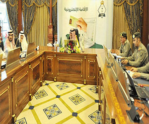   مصر اليوم - وزير الداخلية السعودي يدشن خدمة الجواز الإلكتروني