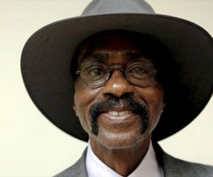 مصر اليوم - وفاة الملاكم الأميركي هوريكان الذي أمضى 19 سنة في السجن