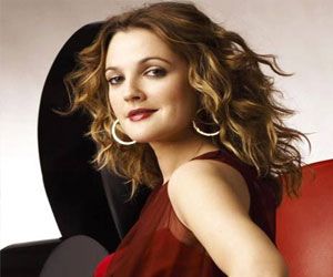   مصر اليوم - النجمة الأميركية درو باريمور ترزق بطفلة ثانية