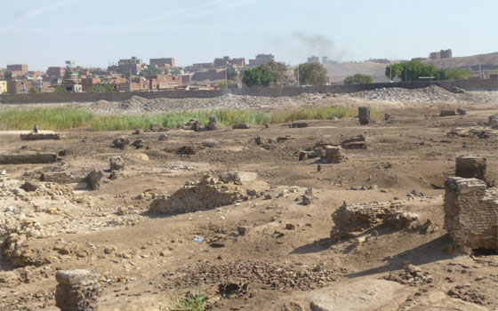 مصر اليوم - بلاغ إلى النائب العام يتهم محافظ القاهرة ووزير الآثار بالتعدي على منطقة الفسطاط الأثريَّة