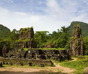   مصر اليوم - السائحون يشكون من فرض رسوم لدخول موقع تراثي في فيتنام