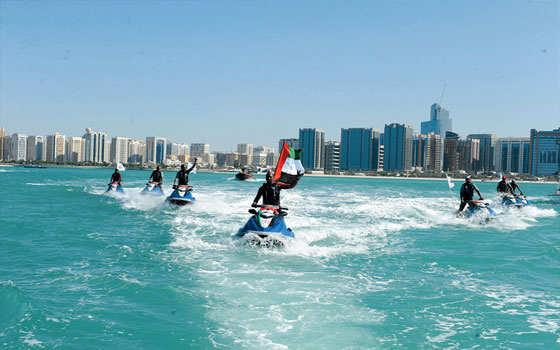   مصر اليوم - مركز شرطة الموانئ يُنظم مسيّرة بحريّة الجمعة للدراجات المائيّة في دبي