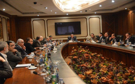   مصر اليوم - وزير الطيران يطالب الشركات بالتعاون وعرض النتائج خلال النصف الأول من مايو