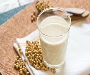   مصر اليوم - حليب الصويا قد يصيب الرضع بنقص غذائي