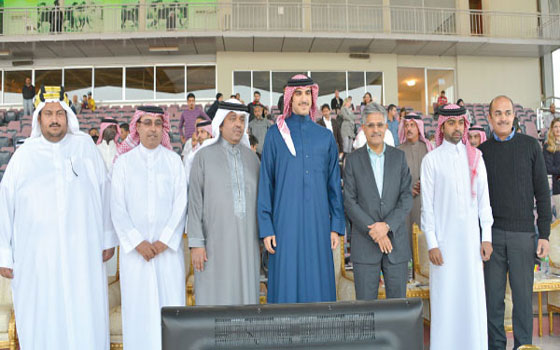   مصر اليوم - عيسى بن سلمان وفيصل بن راشد يحضران ختام موسم سباق الخيل 2013 /2014