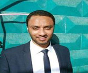 مصر اليوم - نجاة رئيس المرّيخ البورسعيديّ بعد انقلاب سيارته على الطريق