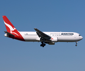   مصر اليوم - راكب ثمل وراء الإعتقاد بأن طائرة كانت مخطوفة في مطار بالي