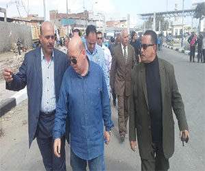   مصر اليوم - محافظ بورسعيد يتفقد عمليَّات رصف الطرق