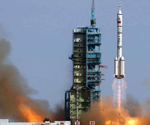   مصر اليوم - روسيا تصنع صواريخ فضائية عملاقة