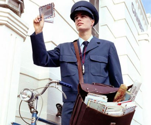   مصر اليوم - سجن ساعي بريد أميركي تخلف عن تسليم 45 ألف رسالة وطرد بريدي