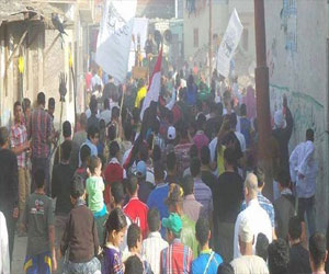   مصر اليوم - سلاسل بشريَّة وماراثون رياضي ومسيرات لأنصار الإخوان في البحيرة