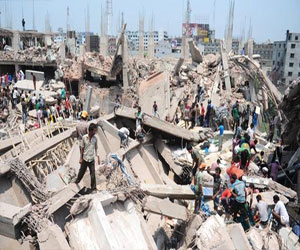   مصر اليوم - عمال وأسر ضحايا مصنع بنجلاديش للملابس يحيون الذكرى الأولى لإنهياره