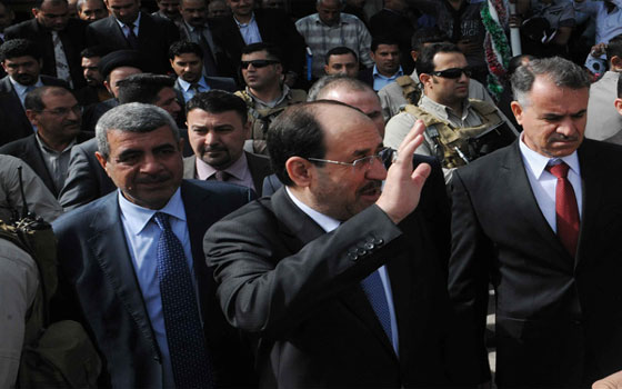 مصر اليوم - خطيب الرمادي الجوعاني يتهم المالكي والجيش بقطع المياه وإغراق حزام بغداد