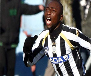 مصر اليوم - أرميرو لاعب نابولي المعار لويستهام يعتزم البقاء في إنكلترا