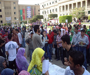   مصر اليوم - مصدر في جامعة القاهرة: انتخابات نادي أعضاء هيئة التدريس باطلة