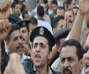   مصر اليوم - إعادة فتح قسم شرطة النوباريَّة بعد إغلاقه بالجنازير