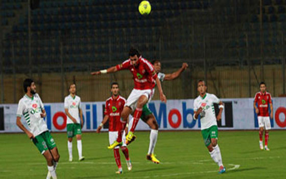   مصر اليوم - الأهلي يخرج متعادلاً أمام الدفاع الحسني الجديدي المغربي في الشوط الأول