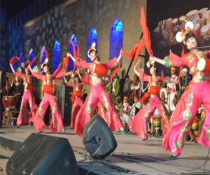   مصر اليوم - وزير الثقافة يكرم ست شخصيات في ختام مهرجان الطبول الدولي